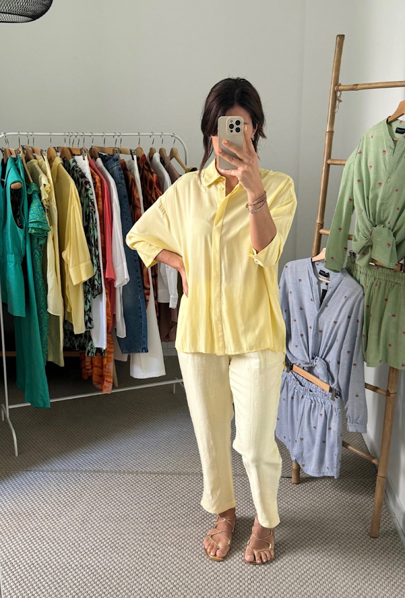 Chemise fluide jaune avec pantalon lin jaune