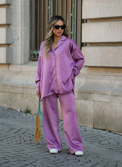 Pantalon glam violet avec chemise glam